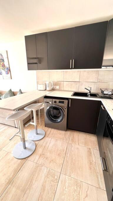 Casa Teddy - Central And Modern One Bedroom Apartment تياس المظهر الخارجي الصورة